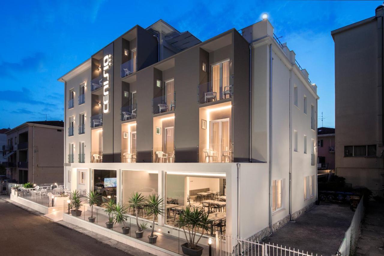 ريميني Hotel Cenisio المظهر الخارجي الصورة